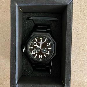 Nixon Watch “The Tangent”.